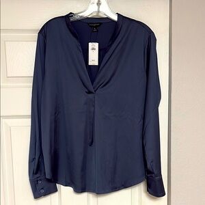 Navy/ slate Blue Women's silk blouse size medium. Never worn